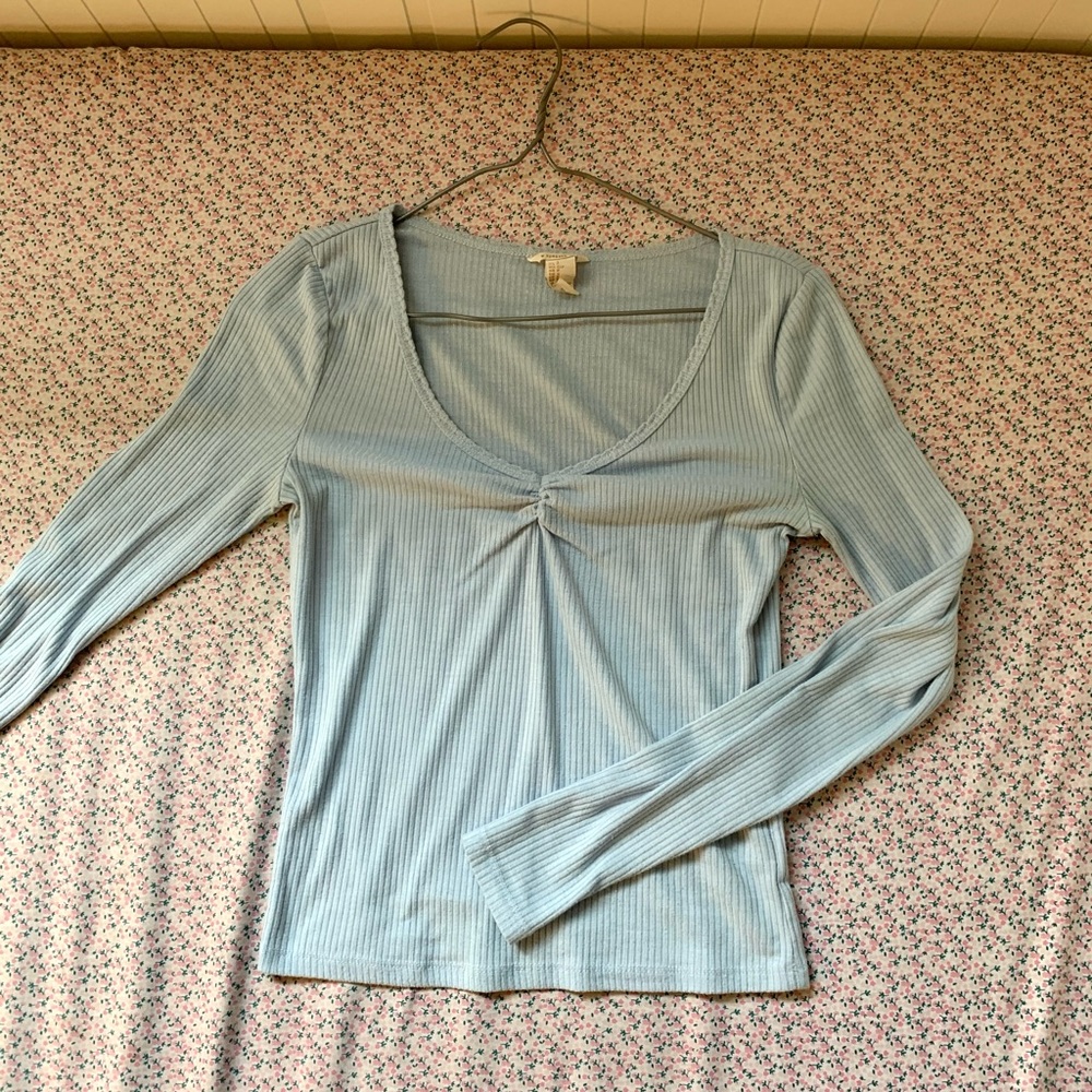 Forever21 long sleeve blue top